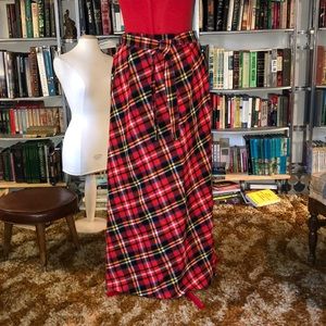 Vintage long plaid skirt
